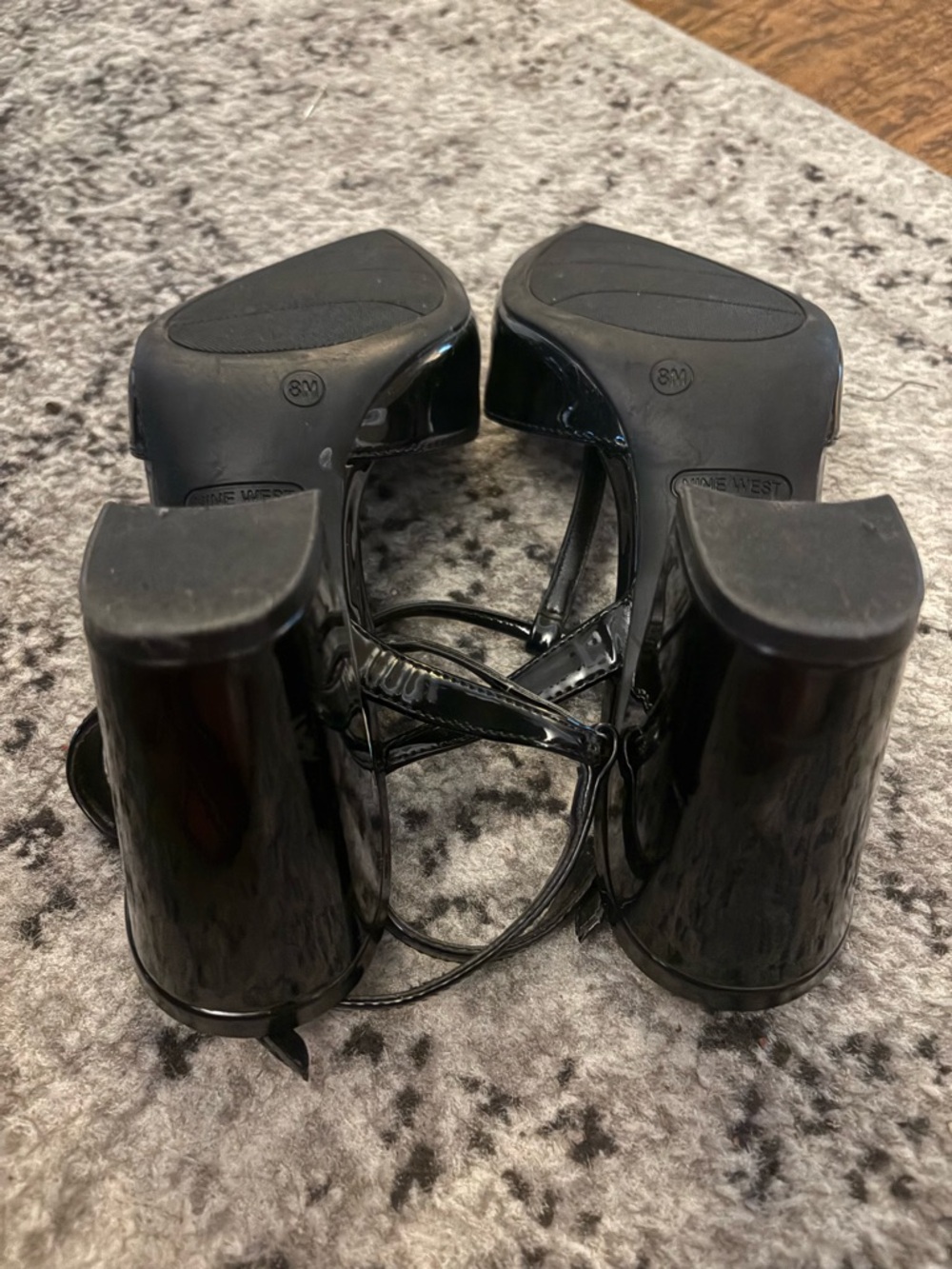Nine West Black Patent Pointed T-Strap Pumps - Picture 9 of 10